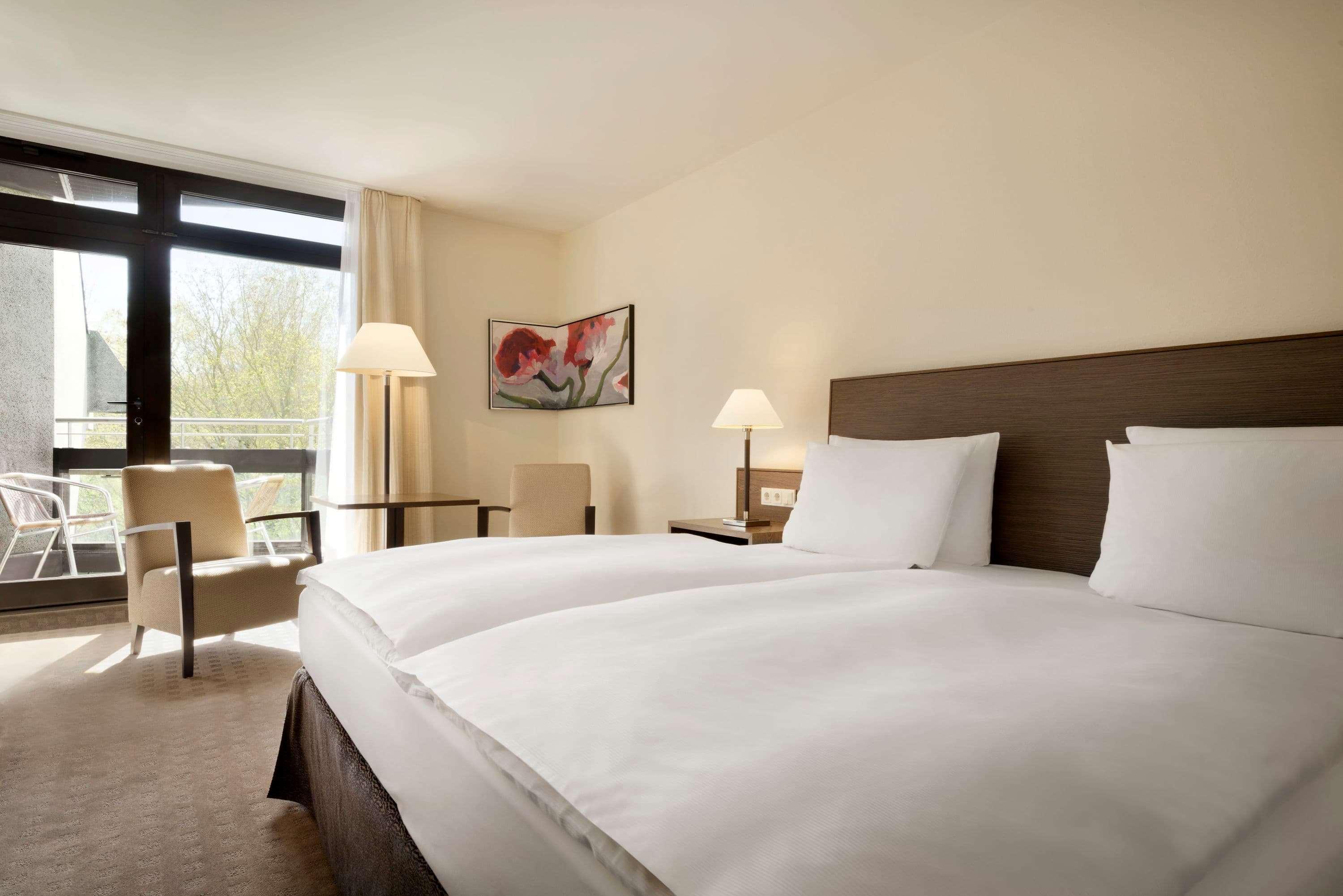 Ramada Nürnberg Parkhotel Bagian luar foto