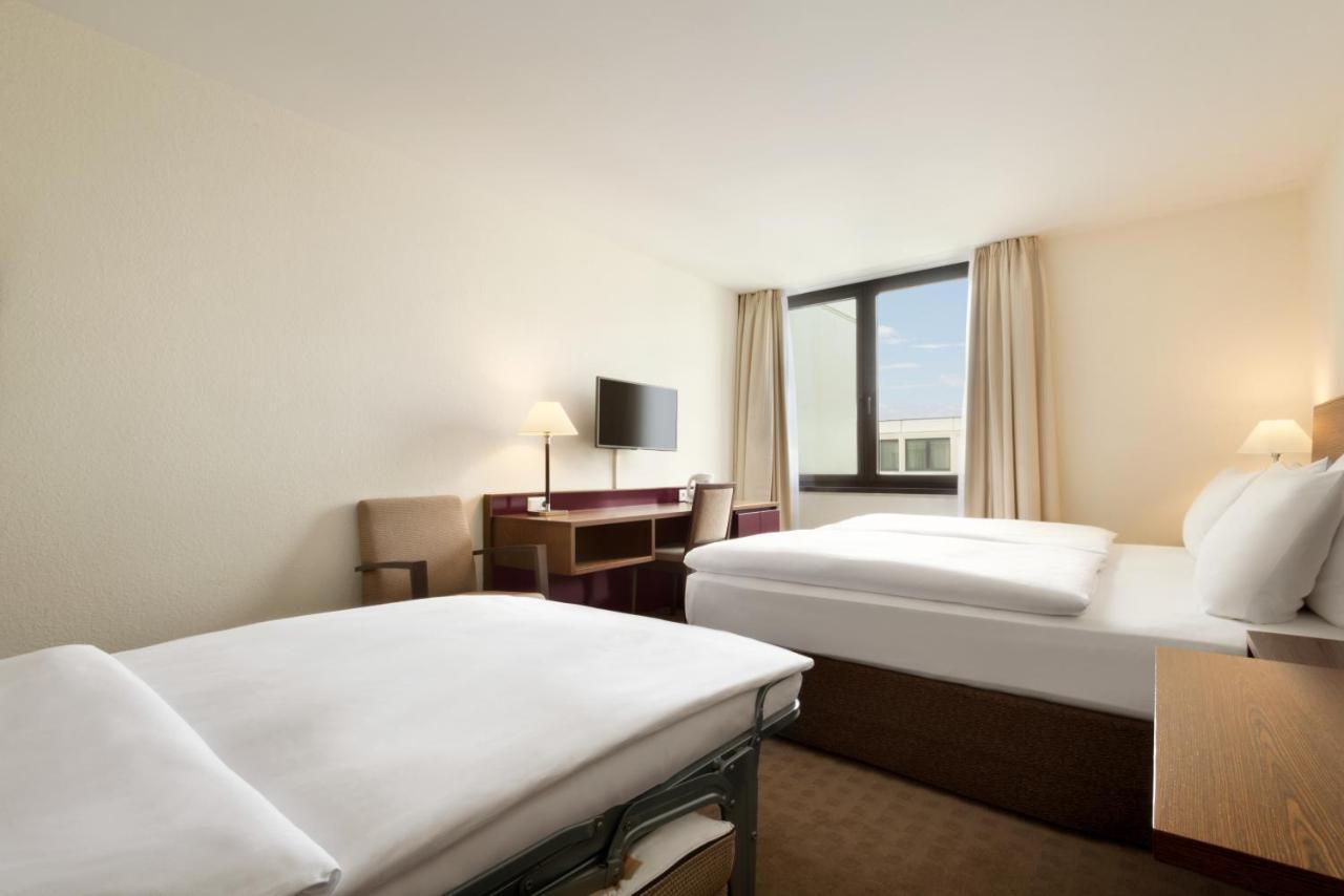 Ramada Nürnberg Parkhotel Bagian luar foto